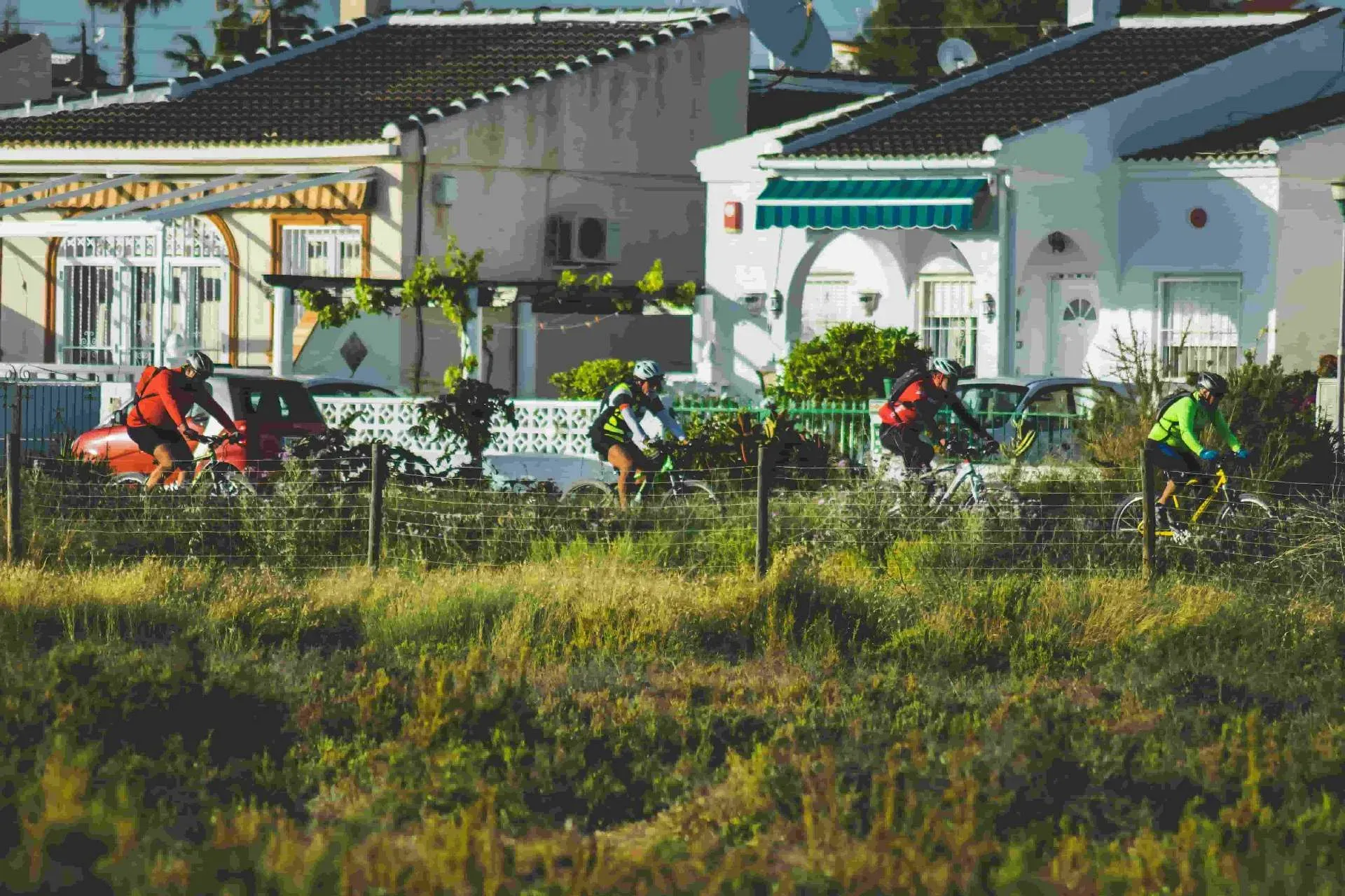 EHIC vs private health insurance comparison for expats in Spain