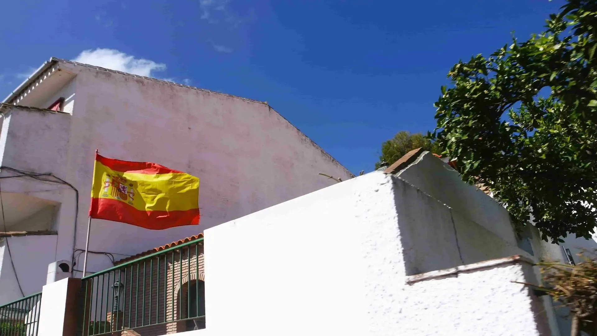 Moderni espanjalainen sairaala, jota käyttävät ulkomaalaiset yksityisellä sairausvakuutuksella