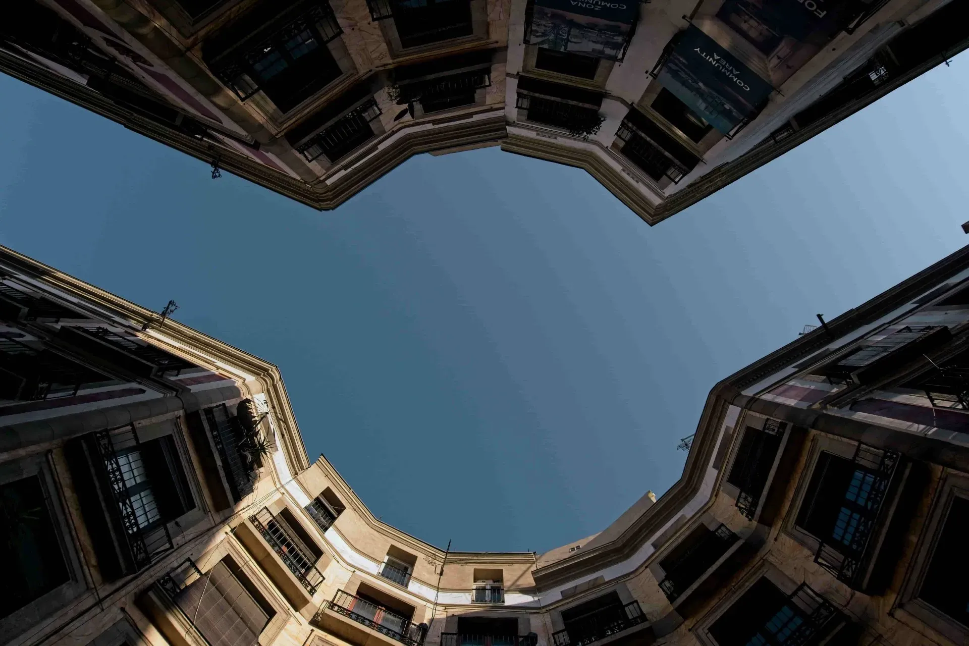 Spanish courtyard architecture