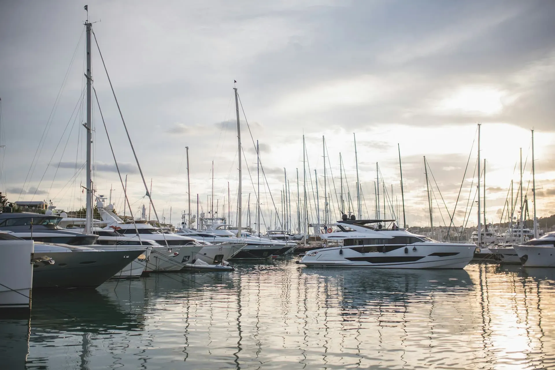 Boat in Spanish marina - third-party liability insurance guide for expats 2026